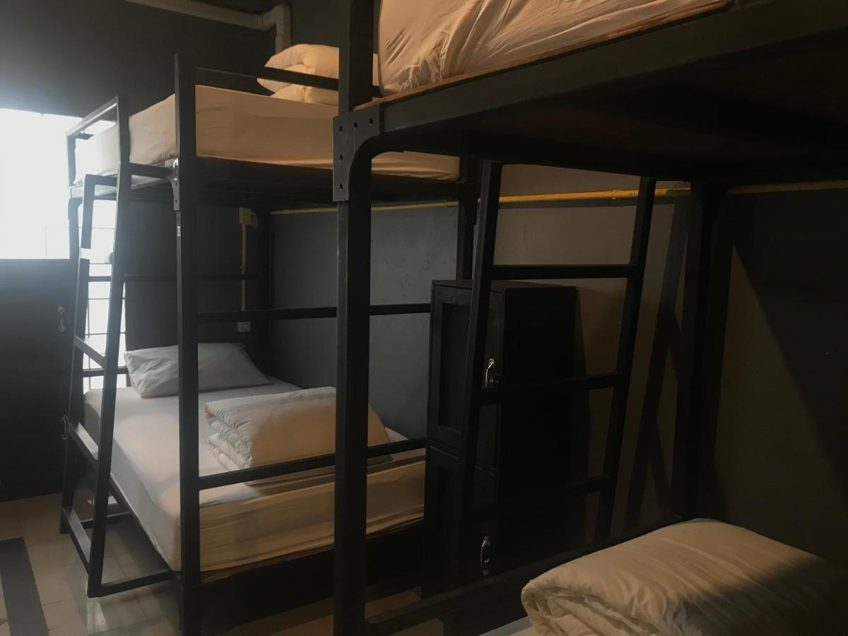 248 Street Hostel Chiang Mai Exteriör bild