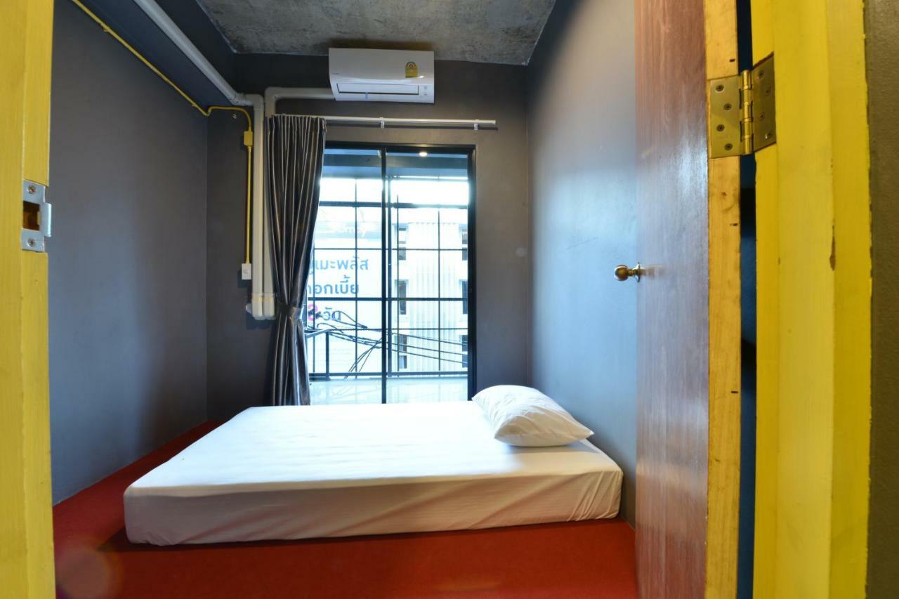 248 Street Hostel Chiang Mai Exteriör bild
